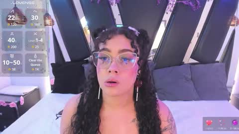 A N T O N E L L E  online show from January 2026 11:27:02 AM