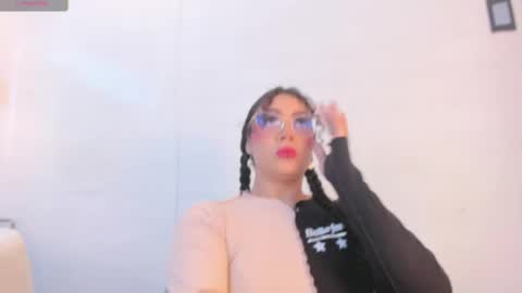 Snapshot of antonellepiercee chatting on June 2026 11:33:01 AM A N T O N E L L E online show from June 2026 11:33:01 AM