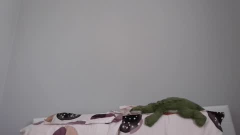 Antonia online show from March 2025 11:42:02 AM