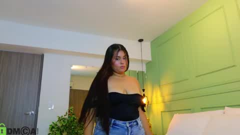 Snapshot of antonia_perez chatting on May 2026 07:21:01 PM antonia_perez online show from May 2026 07:21:01 PM