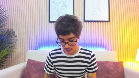 Snapshot of antonio_rowan chatting on December 2025 01:16:02 PM Antonio online show from December 2025 01:16:02 PM