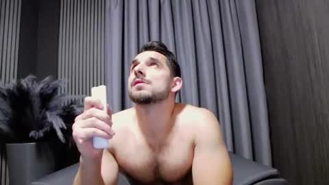Snapshot of antoniovalentinidiamond chatting on November 2025 07:59:01 PM HI My name is Antonio online show from November 2025 07:59:01 PM