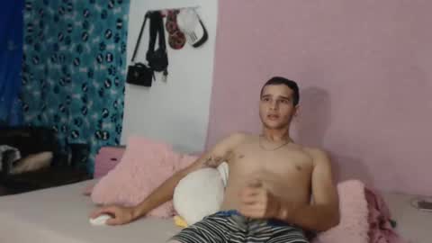 karol y antony online show from February 2025 05:18:02 AM