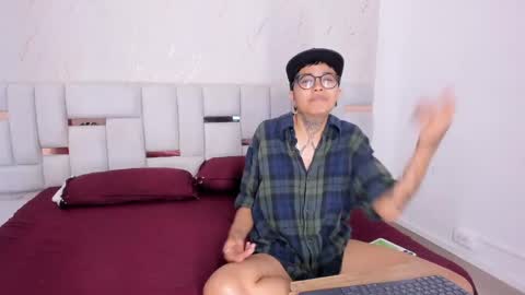 Snapshot of antony_d_ossa chatting on April 2026 03:42:02 AM antony_d_ossa online show from April 2026 03:42:02 AM