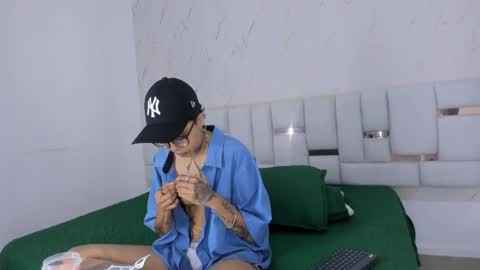 Snapshot of antony_d_ossa chatting on May 2026 07:44:02 PM antony_d_ossa online show from May 2026 07:44:02 PM