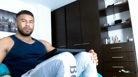 Snapshot of antonydangelo chatting on January 2025 02:50:02 AM ANTONY D ANGELO online show from January 2025 02:50:02 AM