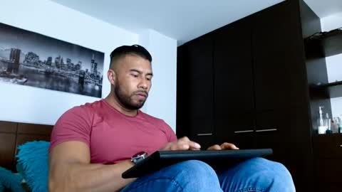 Snapshot of antonydangelo chatting on January 2025 11:55:02 PM ANTONY D ANGELO online show from January 2025 11:55:02 PM