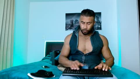 Snapshot of antonydangelo chatting on January 2025 03:00:01 AM ANTONY D ANGELO online show from January 2025 03:00:01 AM