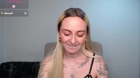 Antonia online show from February 2025 02:00:01 AM