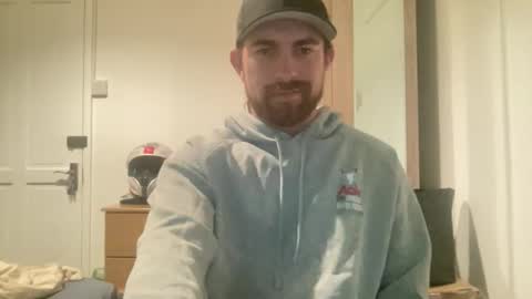 Snapshot of antzfitness chatting on November 2025 06:47:02 AM antzfitness online show from November 2025 06:47:02 AM