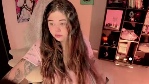   Independent model  online show from June 2026 09:34:02 AM