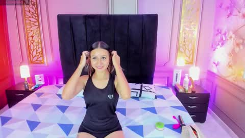 Anya online show from October 2025 11:29:02 PM