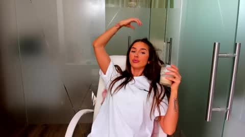 Snapshot of anyarayne chatting on April 2026 11:49:02 AM Anya online show from April 2026 11:49:02 AM