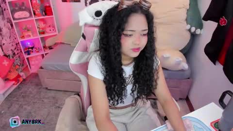 Any online show from October 2025 12:11:02 AM