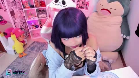 Any online show from November 2025 02:45:01 AM