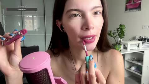anytka12 online show from May 2026 11:40:01 AM