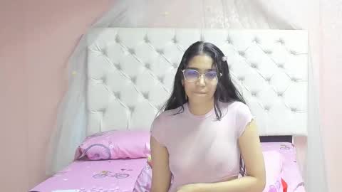 Aome Rainbow online show from November 2025 06:13:02 AM