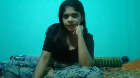 Snapshot of apa142817 chatting on May 2026 01:28:02 PM Aparalux online show from May 2026 01:28:02 PM