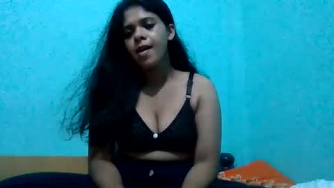 Snapshot of apa142817 chatting on June 2026 12:17:01 PM Aparalux online show from June 2026 12:17:01 PM