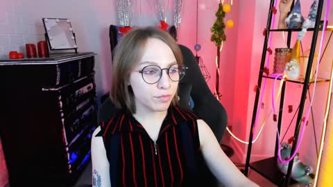 APHEX QUEEN online show from December 2024 01:18:02 PM