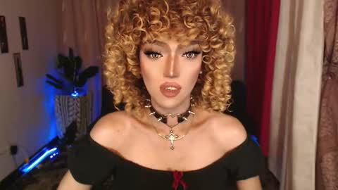 Snapshot of aphrodite_may chatting on September 2025 05:45:01 PM kathryn online show from September 2025 05:45:01 PM