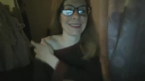Snapshot of aphrodity_rox chatting on May 2026 10:17:02 PM Aphrodity Rox online show from May 2026 10:17:02 PM
