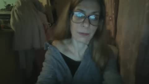 Snapshot of aphrodity_rox chatting on May 2026 08:49:02 PM Aphrodity Rox online show from May 2026 08:49:02 PM