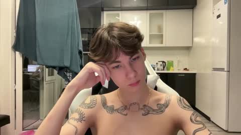 aplant_ online show from November 2025 12:35:02 AM