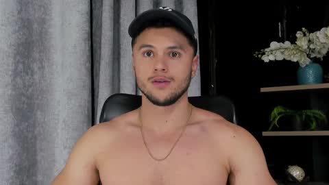 Snapshot of apolo_klein1 chatting on February 2025 06:50:02 AM Apolo online show from February 2025 06:50:02 AM