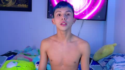 Snapshot of apolo_prince1 chatting on May 2026 05:02:02 AM Apolo online show from May 2026 05:02:02 AM