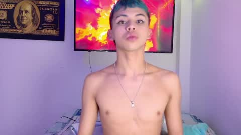 Snapshot of apolo_prince1 chatting on May 2026 01:56:01 AM Apolo online show from May 2026 01:56:01 AM