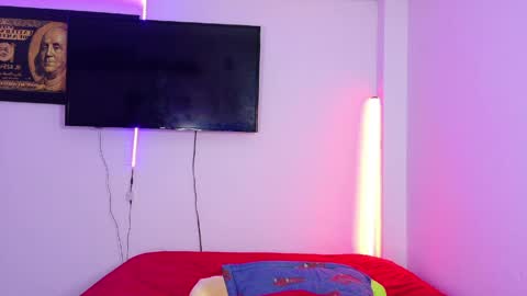 Snapshot of apolo_prince1 chatting on June 2026 01:40:01 AM Apolo online show from June 2026 01:40:01 AM