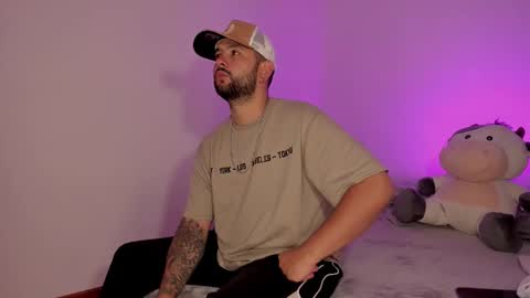 Lola  Apolo online show from September 2025 07:20:02 AM