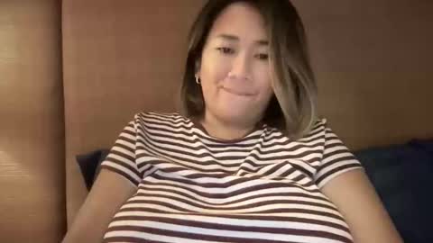 Anika online show from October 2025 07:27:01 PM