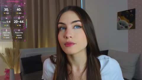 Vicki online show from November 2025 09:08:02 AM