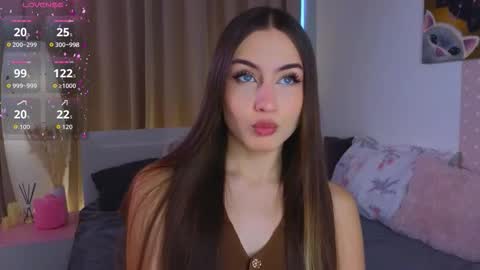 Vicki online show from December 2025 09:03:01 AM