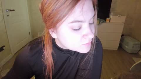 Snapshot of appleyummybuns chatting on March 2026 03:47:01 AM appleyummybuns online show from March 2026 03:47:01 AM