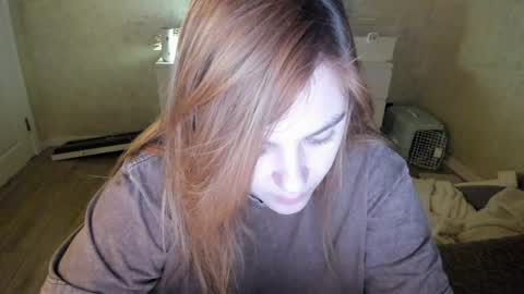 Snapshot of appleyummybuns chatting on April 2026 04:41:01 AM appleyummybuns online show from April 2026 04:41:01 AM