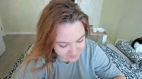 Snapshot of appleyummybuns chatting on July 2026 12:30:01 PM appleyummybuns online show from July 2026 12:30:01 PM