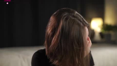 Snapshot of approche_toi_petite chatting on February 2026 12:44:02 PM Meghan online show from February 2026 12:44:02 PM