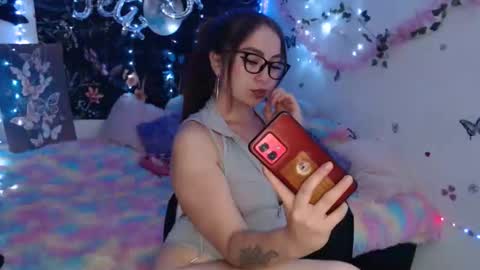 april_l6 online show from February 2026 11:55:01 PM