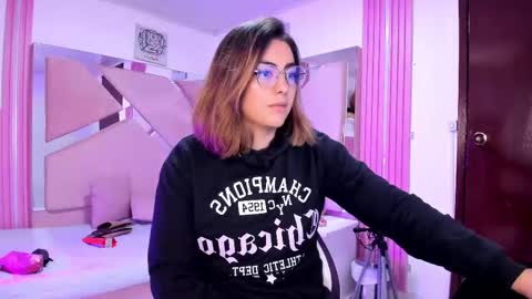 Snapshot of april_sexx chatting on January 2026 01:48:02 PM AprilSexx online show from January 2026 01:48:02 PM