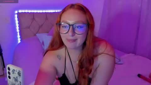 Snapshot of april_sommers chatting on July 2026 05:17:01 AM April online show from July 2026 05:17:01 AM