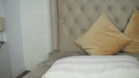 Laura online show from June 2026 09:10:02 PM