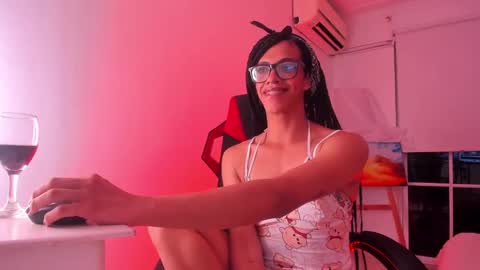 Snapshot of aprill_fox chatting on March 2025 12:42:02 AM aprill_fox online show from March 2025 12:42:02 AM