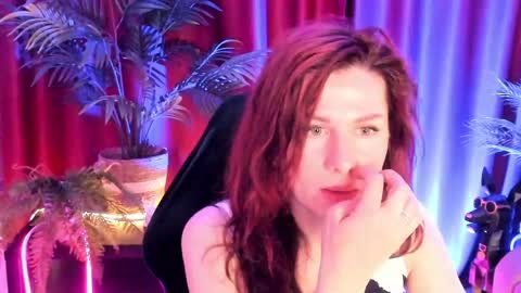 aprill_o_nill online show from April 2026 04:33:02 PM