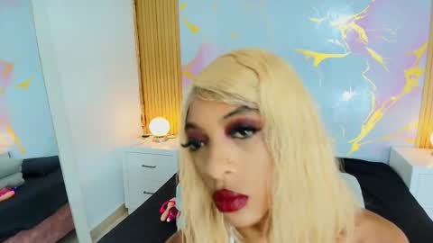 aprillross online show from February 2026 12:21:01 PM