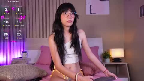 Snapshot of aprilqueenie chatting on April 2026 07:51:01 PM aprilqueenie online show from April 2026 07:51:01 PM