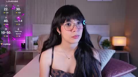 Snapshot of aprilqueenie chatting on June 2026 07:47:01 PM aprilqueenie online show from June 2026 07:47:01 PM