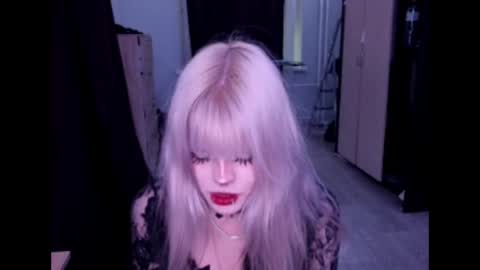 Alice D online show from April 2026 09:39:33 PM